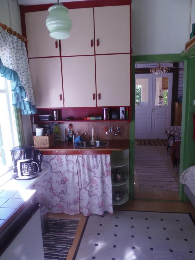 Gula Villan Maxmo Buitenkant foto