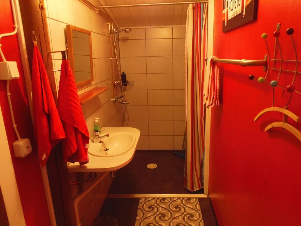 Gula Villan Maxmo Buitenkant foto